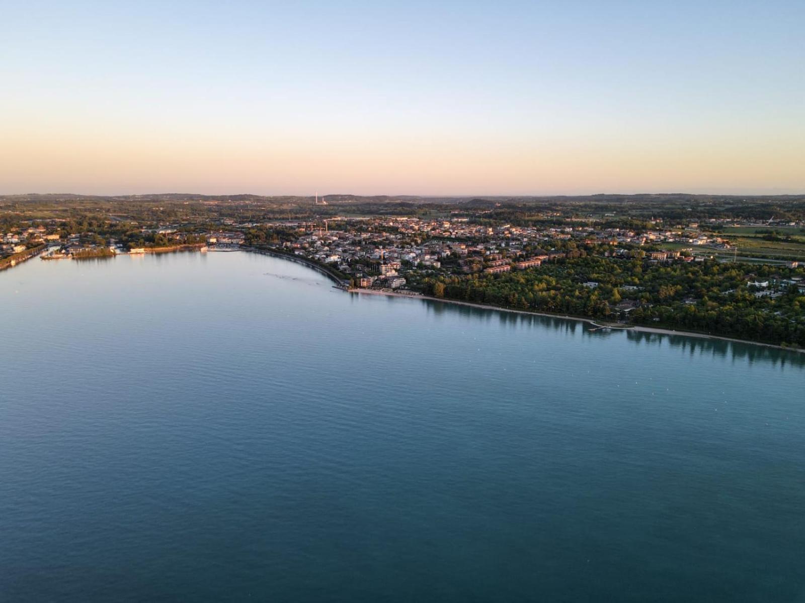 Plaza Lago Di Garda Peschiera del Garda Exterior foto